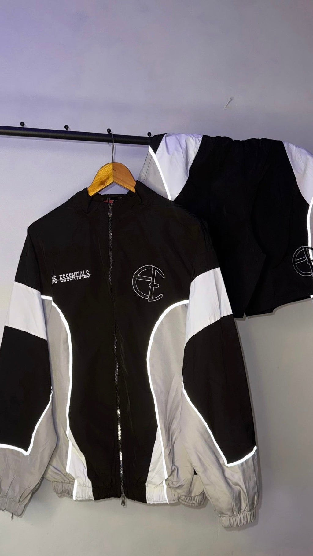 EDS ESSENTIALS TRACKSHORTS 🛍️🫧♨️
