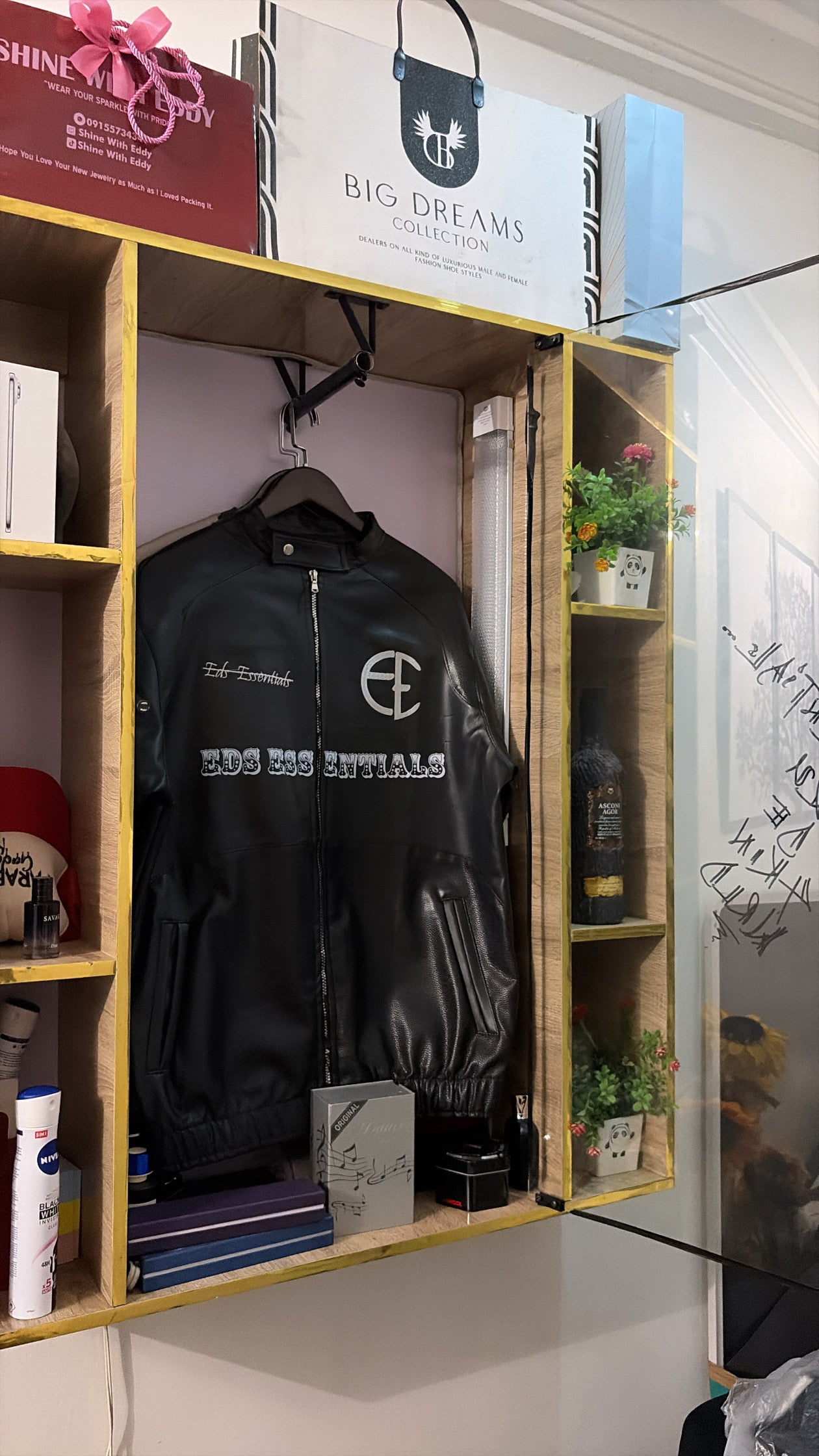 EDS ESSENTIALS OBSIDIAN CORE JACKET 🛍️♨️🔥